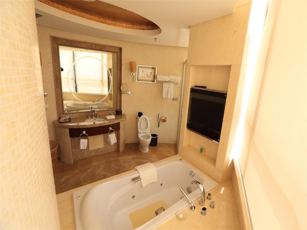 Golden Mountain International Hotel Laiyang Zewnętrze zdjęcie